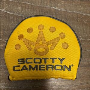 Titleist Scotty Cameron Yellow Putter Cover